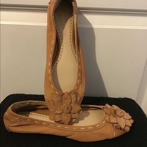 Leather ballet flat